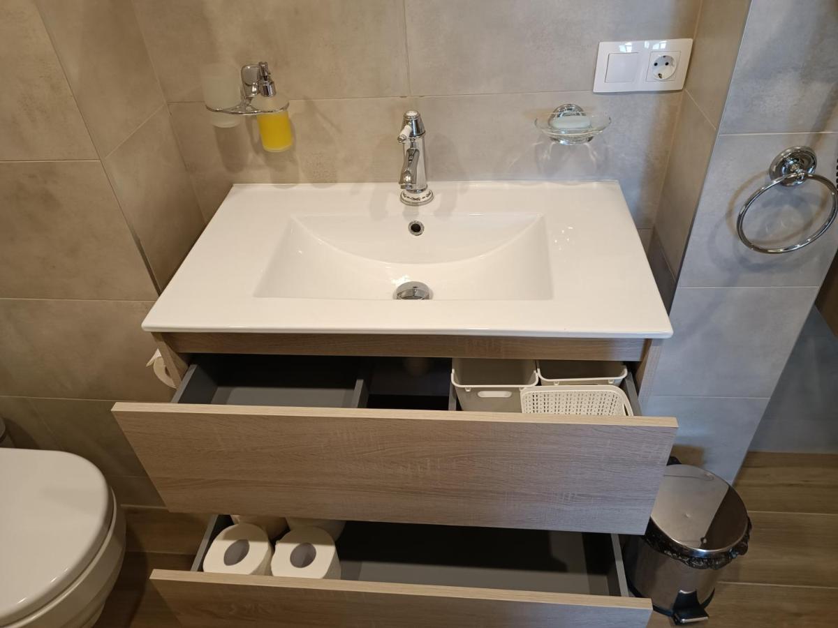 Liuto Apartamentai ยวดกรานเต ภายนอก รูปภาพ